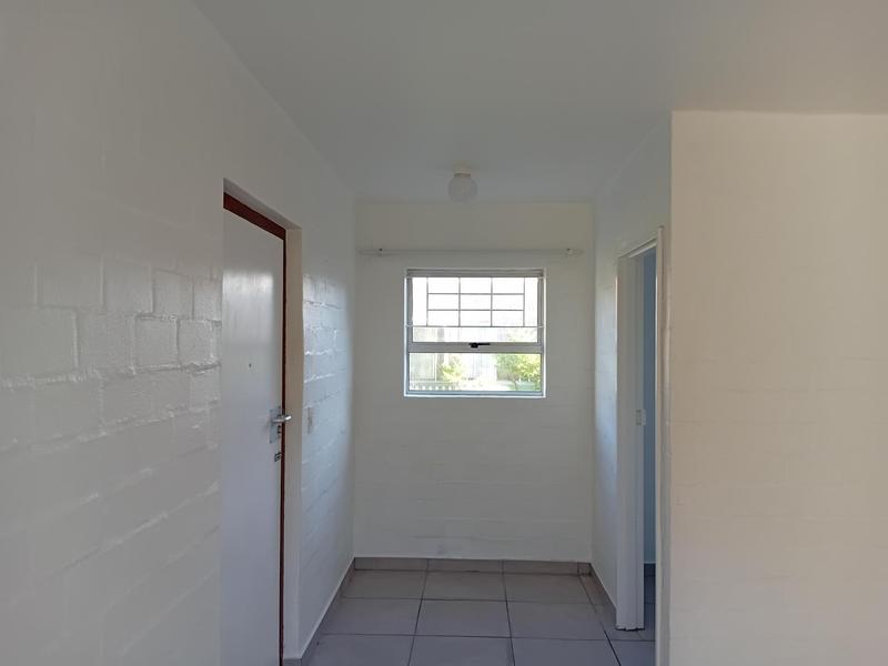 To Let 1 Bedroom Property for Rent in Diep River Western Cape